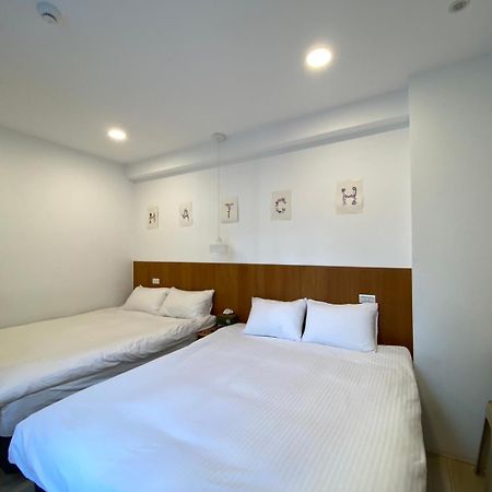 良文旅 Ryou Hotel Tainan Buitenkant foto