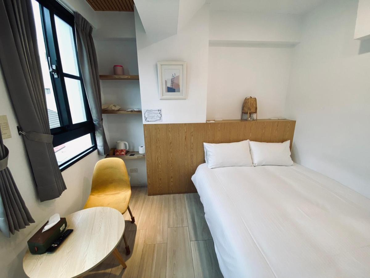 良文旅 Ryou Hotel Tainan Buitenkant foto