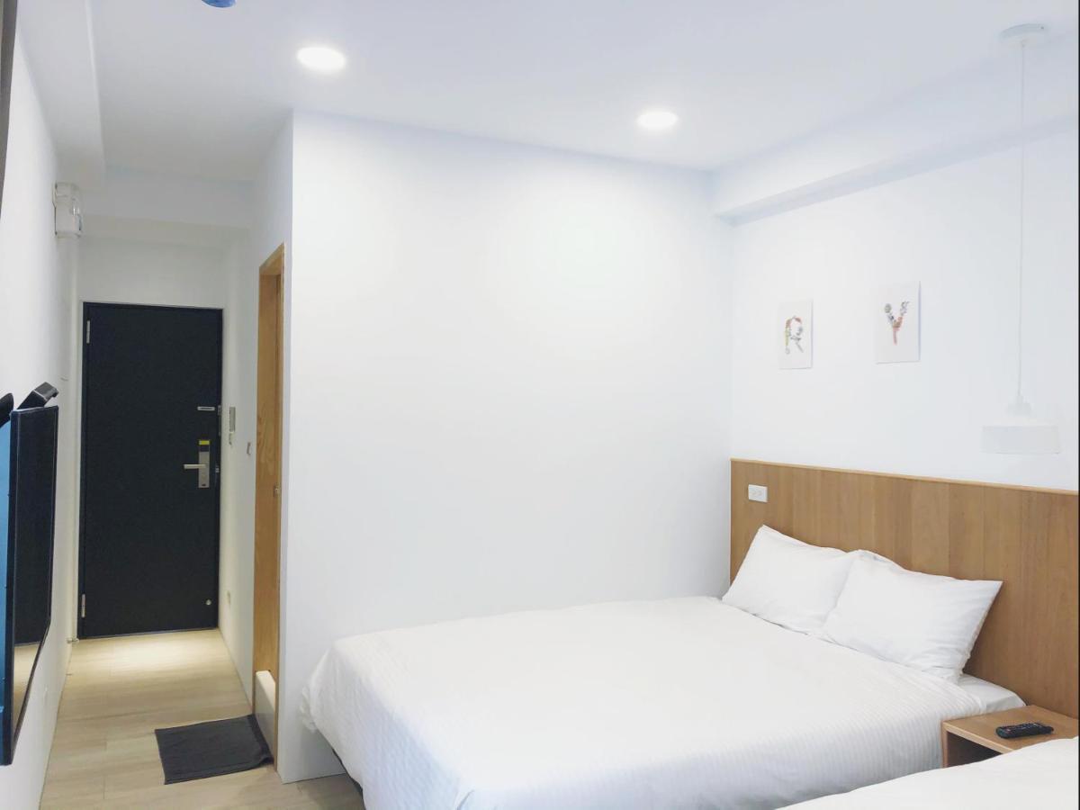良文旅 Ryou Hotel Tainan Buitenkant foto