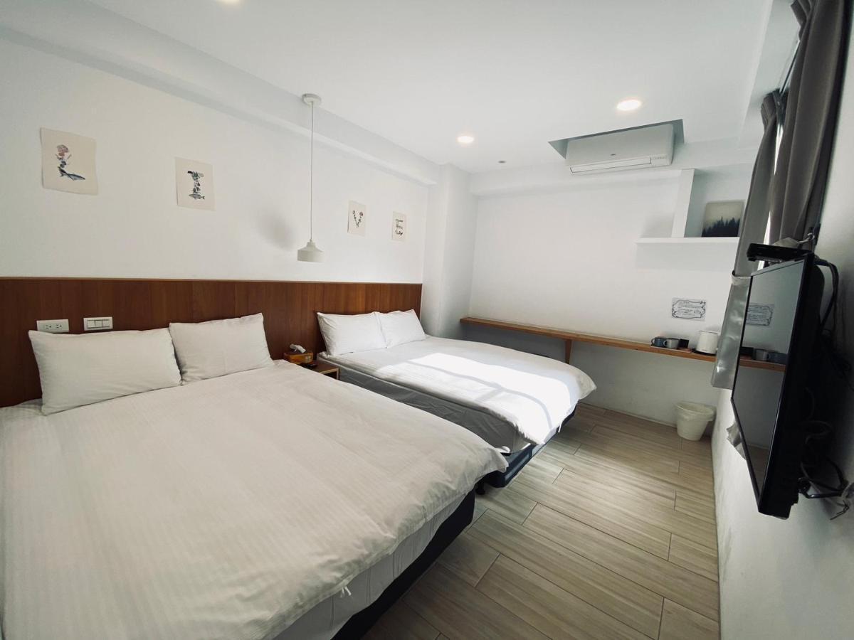 良文旅 Ryou Hotel Tainan Buitenkant foto