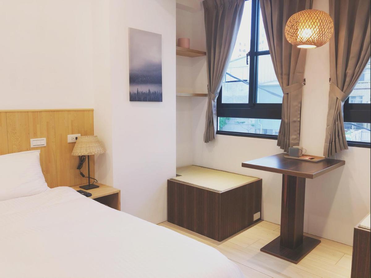 良文旅 Ryou Hotel Tainan Buitenkant foto