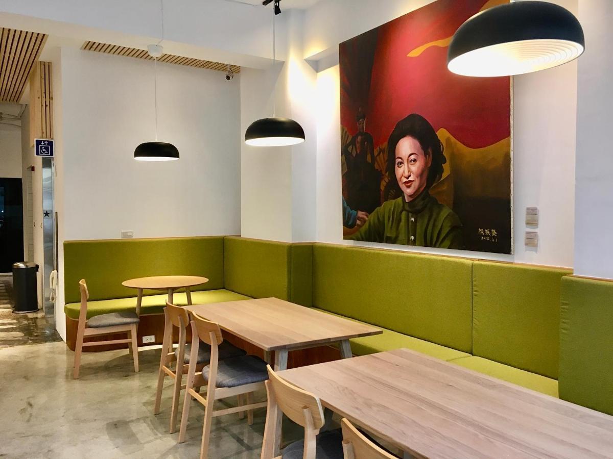 良文旅 Ryou Hotel Tainan Buitenkant foto