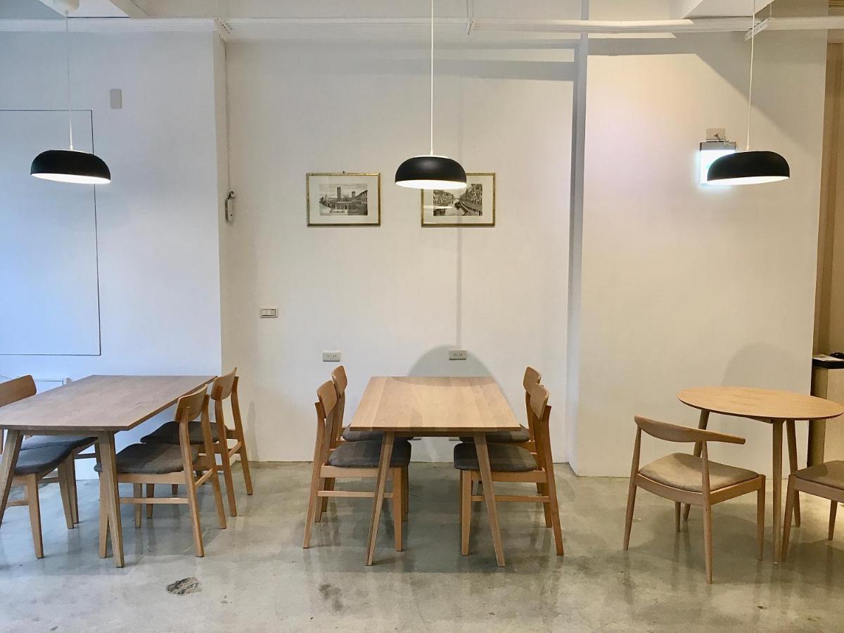 良文旅 Ryou Hotel Tainan Buitenkant foto
