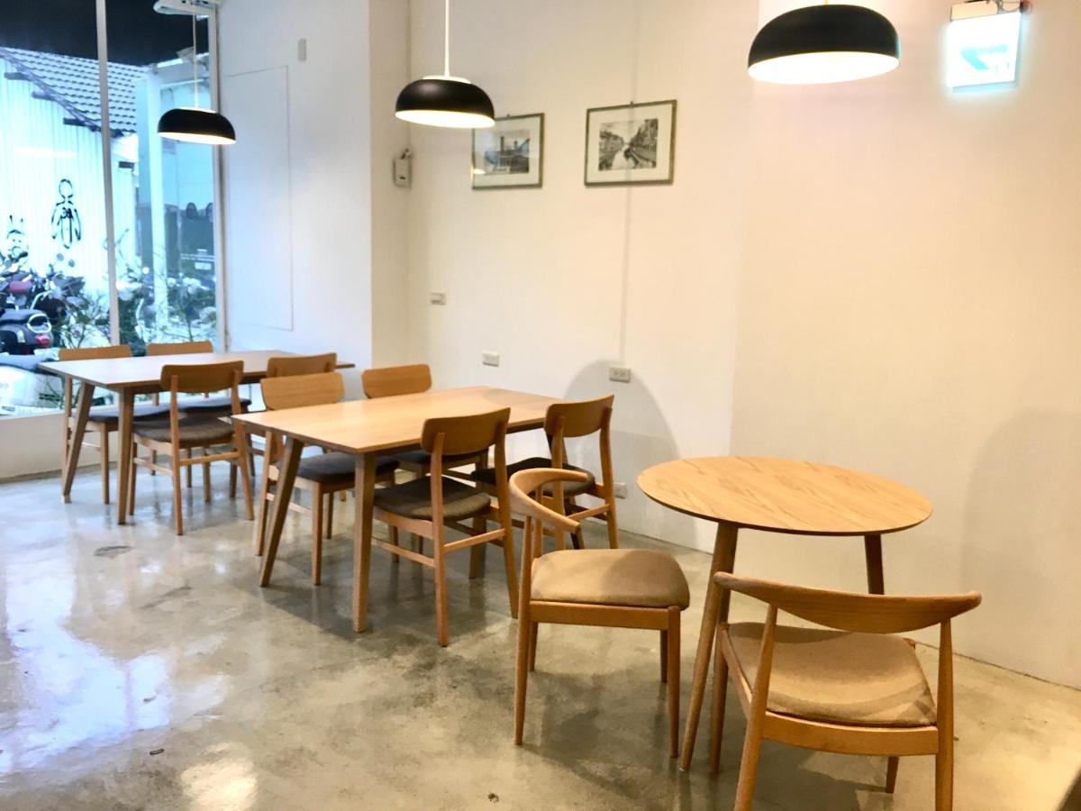 良文旅 Ryou Hotel Tainan Buitenkant foto